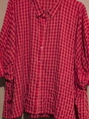 Casual Red Gingham Button-Front Shirt